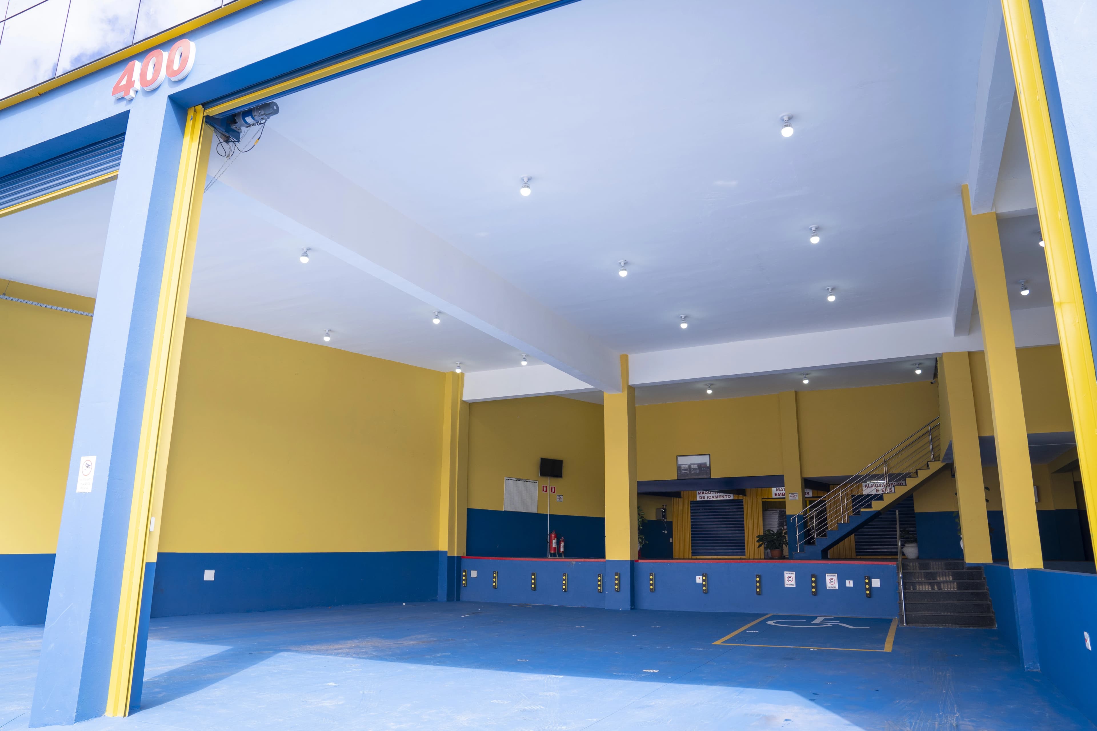 Garagem da JF Mudanças